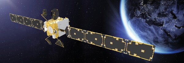  Διάστημα: Η Γαλλία εκτόξευσε έναν εξελιγμένο στρατιωτικό δορυφόρο 