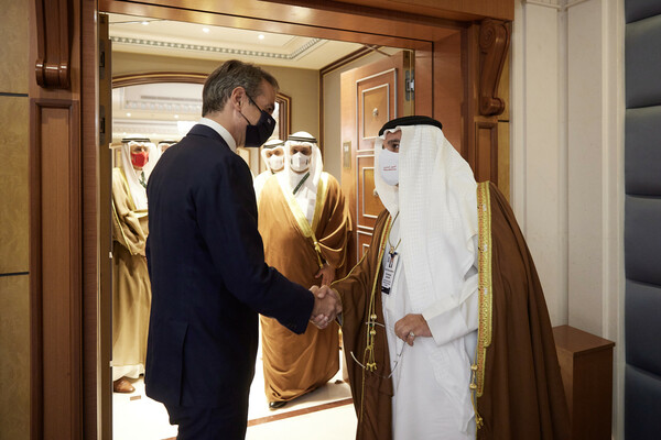 Συνάντηση Μητσοτάκη με τον πρίγκιπα διάδοχο του Μπαχρέιν - Όσα βρέθηκαν στην ατζέντα