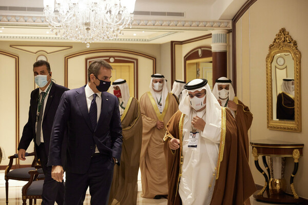Συνάντηση Μητσοτάκη με τον πρίγκιπα διάδοχο του Μπαχρέιν - Όσα βρέθηκαν στην ατζέντα
