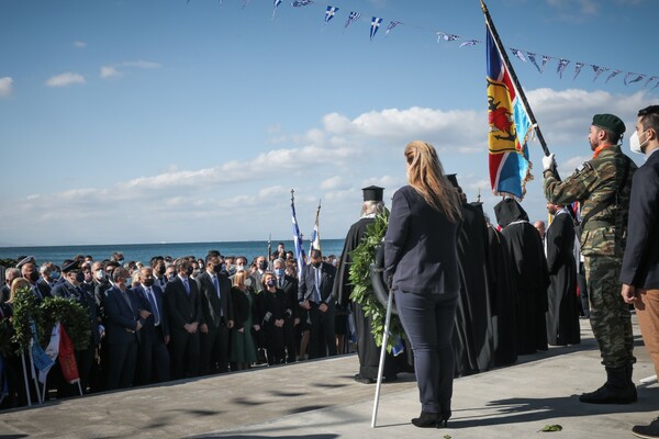 Κυριάκος Μητσοτάκης: Παρακολούθησε την παρέλαση στο Παλαιό Φάληρο