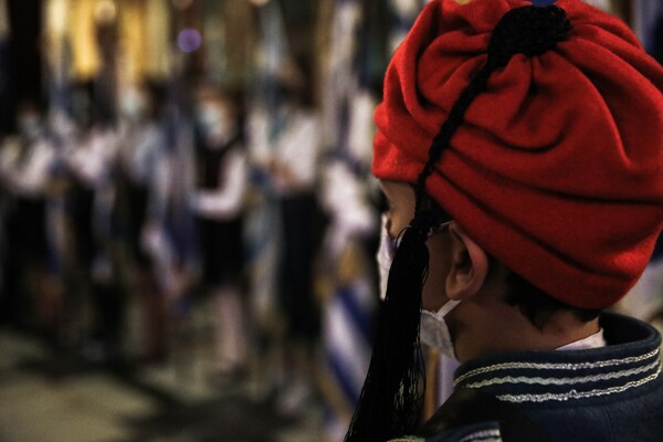 Κυριάκος Μητσοτάκης: Παρακολούθησε την παρέλαση στο Παλαιό Φάληρο