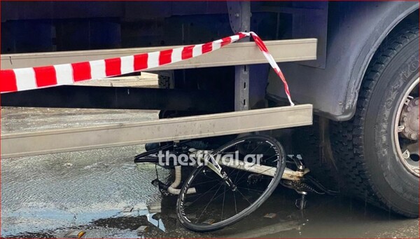 Θεσσαλονίκη: Νεκρή η ποδηλάτισσα που παρασύρθηκε από φορτηγό
