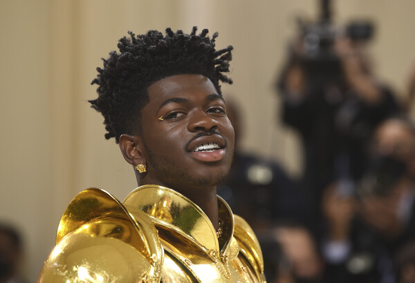 Ο Lil Nas X πήρε παραισθησιογόνα μανιτάρια όταν έγραφε το «Montero»