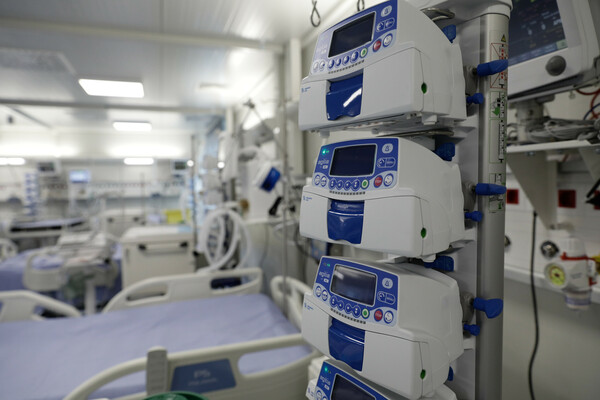 Κορωνοϊός: «Συναγερμός» στο Νοσοκομείο Βόλου για διασπορά σε non Covid κλινική