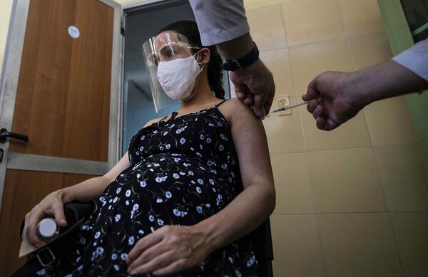 Θεοδωρίδου: Έγκυες και λεχώνες κινδυνεύουν όπως άτομα με υποκείμενα νοσήματα