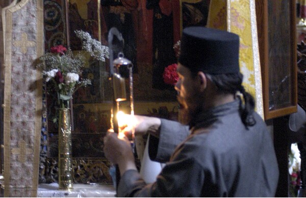 Ηγούμενος Μονής Εσφιγμένου για αντιεμβολιαστές μοναχούς: «Δεν γνωρίζει, δεν είναι γιατρός ο πνευματικός»