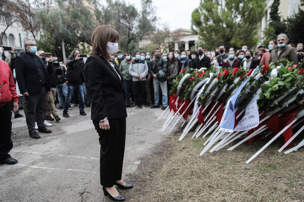 ΠτΔ: Οι θυσίες των θυμάτων του Πολυτεχνείου εξακολουθούν να εμπνέουν