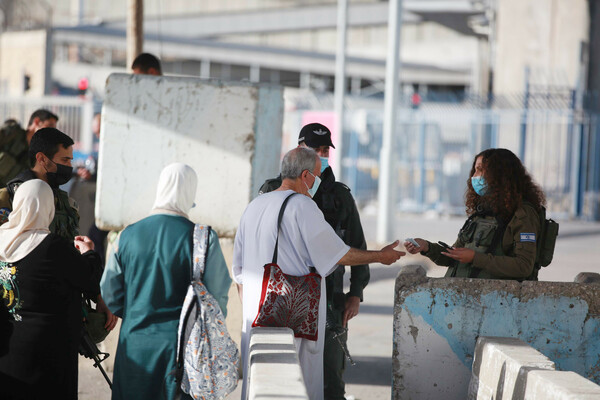 Στην Παλαιστίνη ο ισραηλινός στρατός σε ξέρει πριν του δείξεις την ταυτότητά σου