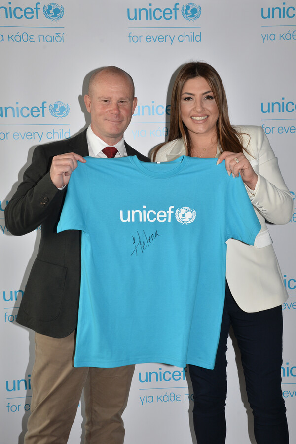 Η Έλενα Παπαρίζου είναι η πρώτη Πρέσβειρα Καλής Θελήσεως της UNICEF στην Ελλάδα