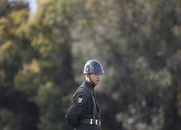 Ευρωπαϊκό Δικαστήριο Ανθρωπίνων Δικαιωμάτων: Καταδίκη της Τουρκίας για την «αυθαίρετη» προφυλάκιση 427 Τούρκων δικαστικών