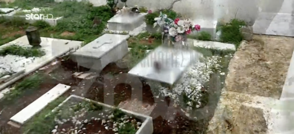 Καλύβια: Δεκάδες τάφοι παιδιών σε αυλή σπιτιού ιερέα - Παράνομο νεκροταφείο