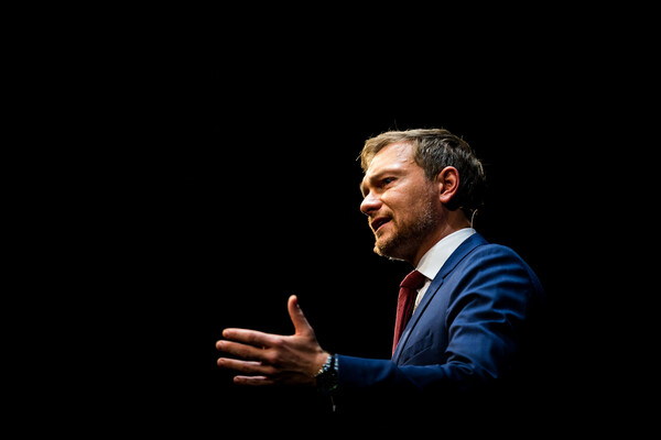 Γερμανία: SPD, Πράσινοι, FDP έτοιμοι να κυβερνήσουν - Ατζέντα και όραμα του «φωτεινού σηματοδότη» στη μετά Μέρκελ εποχή