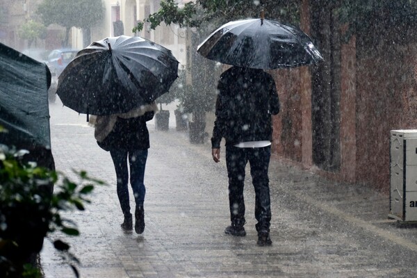 Βροχερός ο καιρός και το Σάββατο -Ευνοείται και η μεταφορά σκόνης