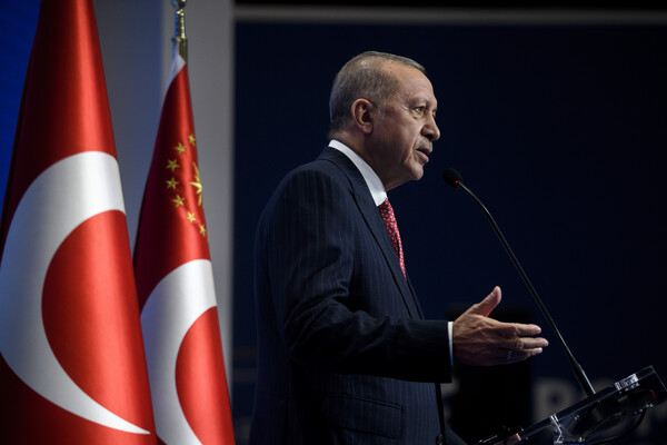 Ερντογάν: «Παρακινδυνευμένος αλλά σωστός» ο δρόμος της τουρκικής οικονομίας