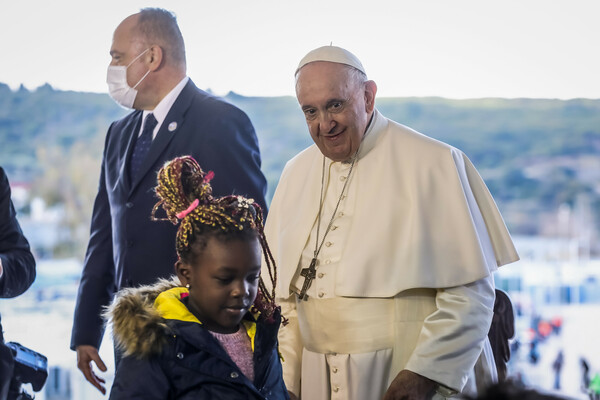 Πάπας Φραγκίσκος: «Μην εκμεταλλεύεστε τους μετανάστες για πολιτικούς σκοπούς»
