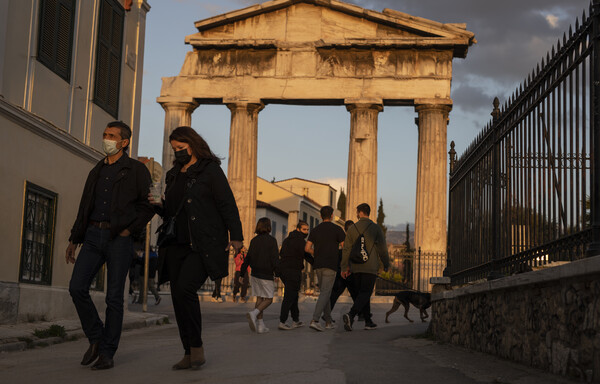 Κορωνοϊός: νεκροί και νέα κρούσματα σε 24 ώρες - οι διασωληνωμένοι