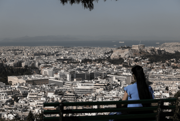 New York Times για ελληνικά ακίνητα: «Ο κόσμος αγοράζει σαν να μην υπάρχει αύριο»