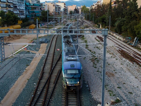 Προαστιακός σιδηρόδρομος