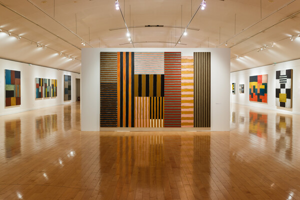 Sean Scully – Κοιτάζοντας πίσω και μέσα από τους «τοίχους» της αφαίρεσης