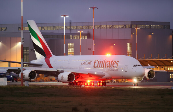«Τέλος εποχής» για το εμβληματικό Airbus A380: Παραδόθηκε στην Emirates το τελευταίο αεροσκάφος