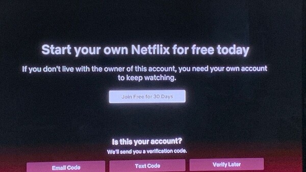 Το Netflix ζητά επαλήθευση λογαριασμού σε όσους μπαίνουν με «δανεικό» κωδικό- Και στην Ελλάδα