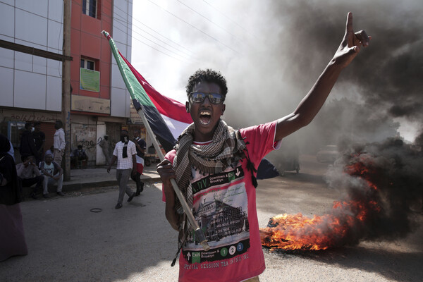 Σουδάν: Ο στρατός έκοψε το ίντερνετ, πριν από τις προγραμματισμένες διαδηλώσεις