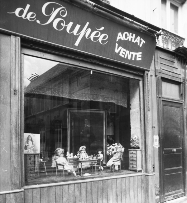 Atget - Στάβερης. Από διαφορετικές αφετηρίες.