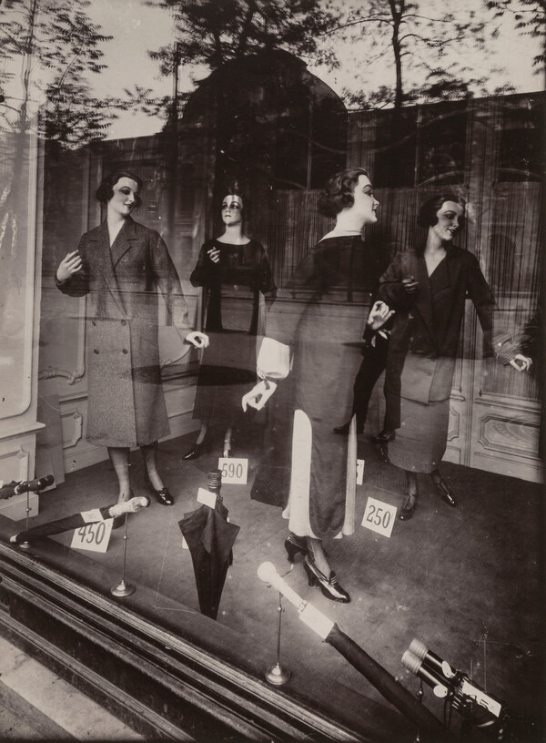 Atget - Στάβερης. Από διαφορετικές αφετηρίες.