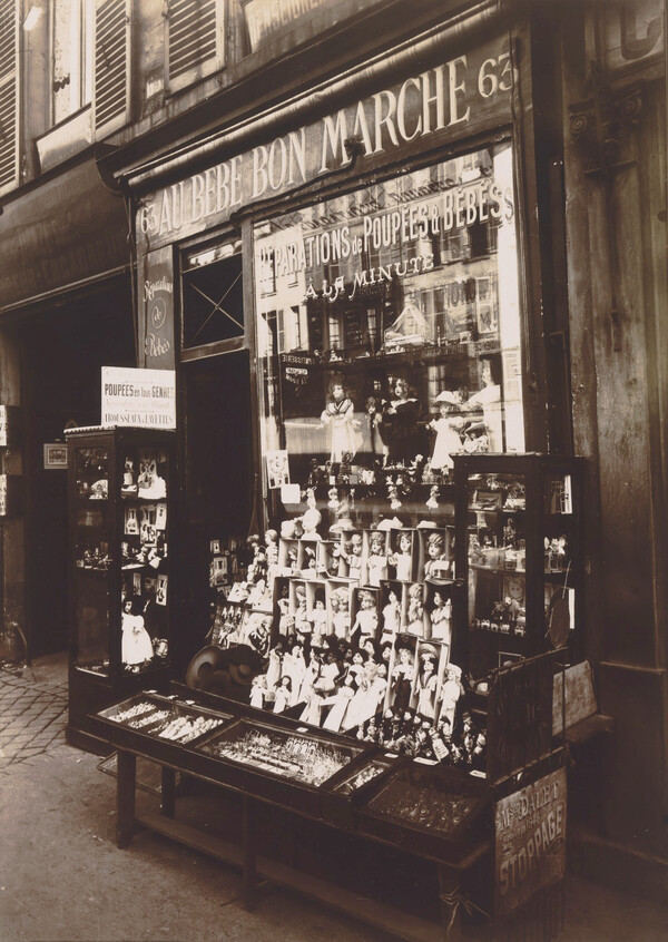 Atget - Στάβερης. Από διαφορετικές αφετηρίες.