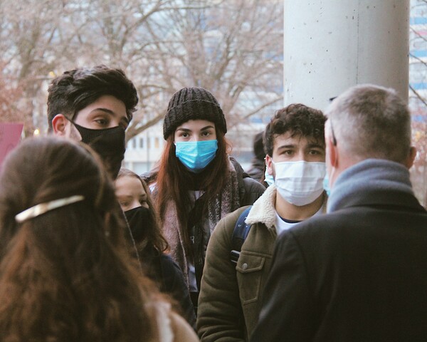 Οδηγός για τον κορωνοϊό: Τι ισχύει σε θετικό τεστ ή επαφή με κρούσμα- 10 απαντήσεις του ΕΟΔΥ