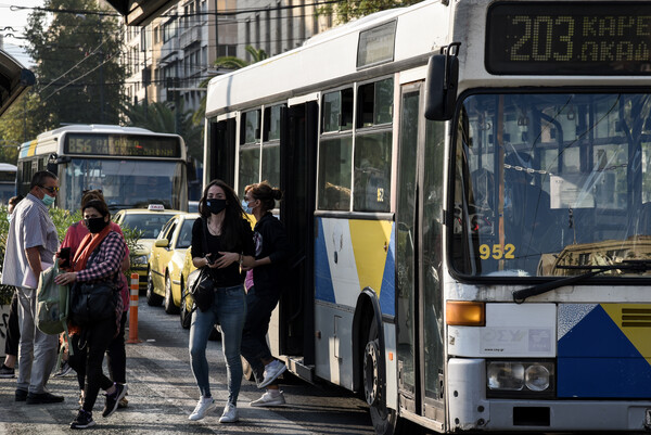 Έκτακτο σχέδιο ΟΑΣΑ ενόψει πιθανής αύξησης αναρρωτικών λόγω Όμικρον