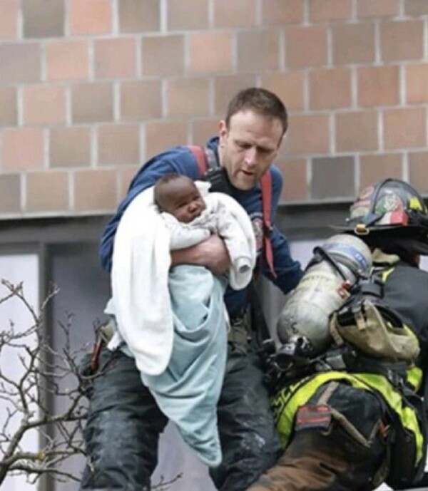New York apartment block fire kills 19