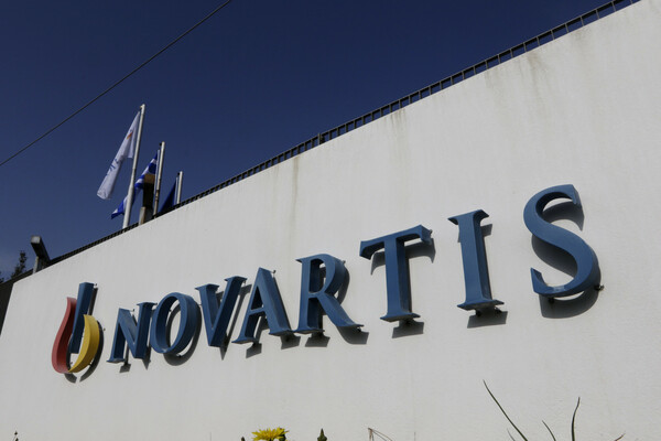 Υπόθεση Novartis: Κλήσεις για απολογία έλαβαν τρεις δημοσιογράφοι