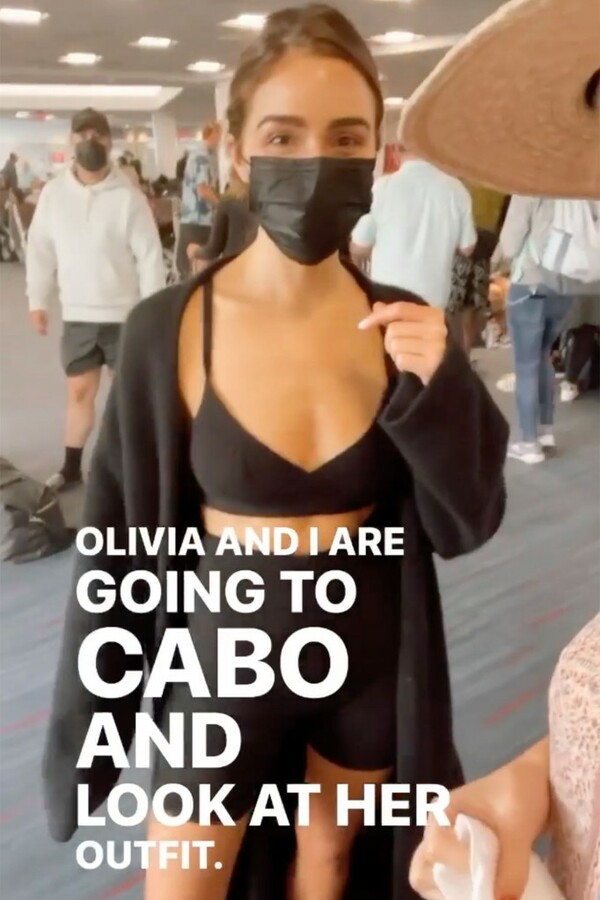 Αεροπορική εταιρεία ζήτησε από το μοντέλο Olivia Culpo να φορέσει μπλούζα για να επιβιβαστεί σε πτήση