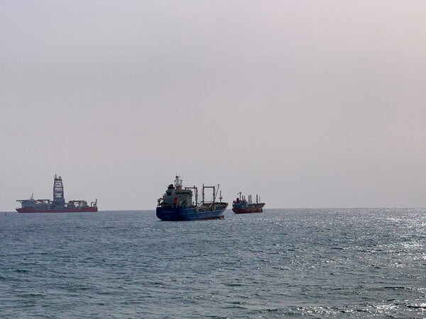 Άμπου Ντάμπι: Νεκροί και τραυματίες από έκρηξη σε τάνκερ - Ίχνη επίθεσης drone στην «καρδιά» των ΗΑΕ