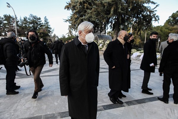 Τελευταίο αντίο στον Αλέκο Φασιανό: Η Ελλάδα αποχαιρέτισε τον σπουδαίο Έλληνα ζωγράφο