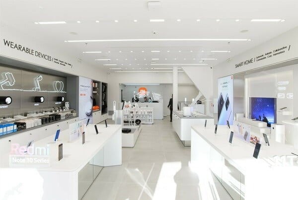 Η Xiaomi εγκαινίασε το νέο της κατάστημα στο εμπορικό κέντρο River West