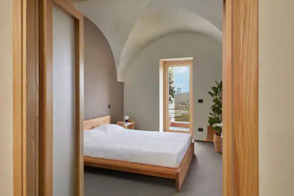 Η Airbnb ψάχνει κάποιον να μείνει δωρεάν στην Σικελία για έναν χρόνο