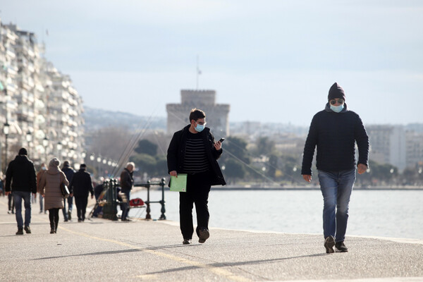 Θεσσαλονίκη: Προσωρινή τάση σταθεροποίησης σε υψηλό επίπεδο διασποράς δείχνουν τα λύματα