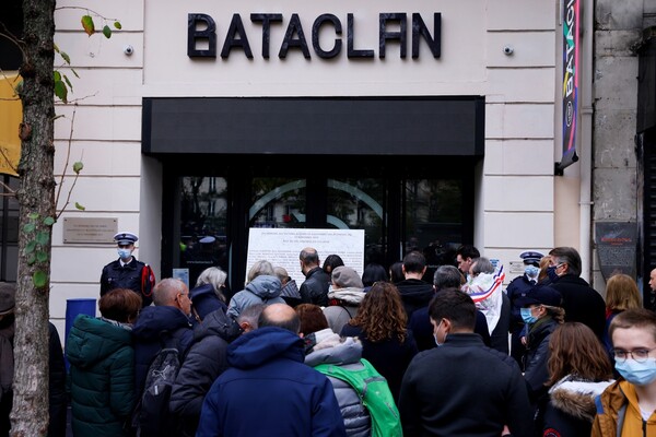 Γαλλία: Οργή για τον χειρουργό που επιχείρησε να πουλήσει ως NFT ακτινογραφία θύματος του Μπατακλάν 