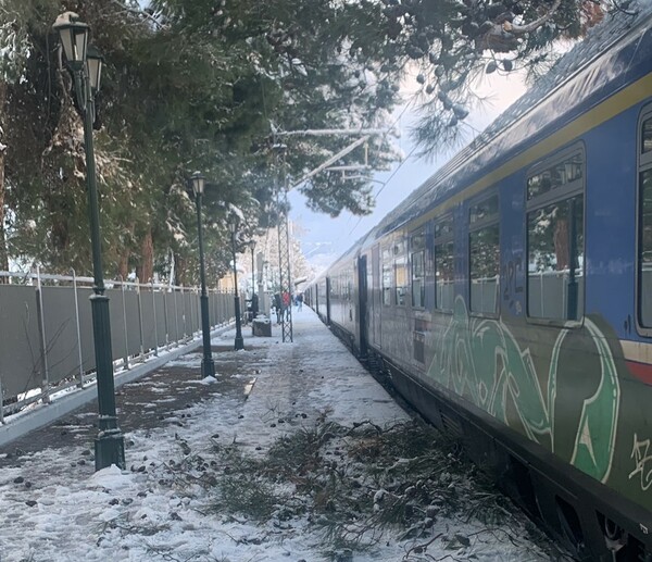 Τεράστια ταλαιπωρία για περίπου 300 επιβάτες τρένων- Από χθες εγκλωβισμένοι στην Οινόη