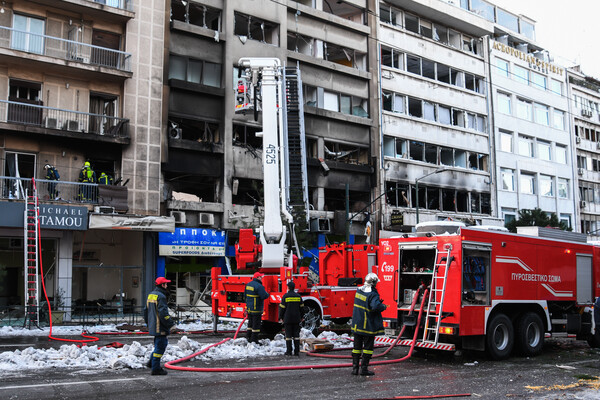 Ισχυρή έκρηξη στη λεωφόρου Συγγρού - Αποκλείστηκε η περιοχή