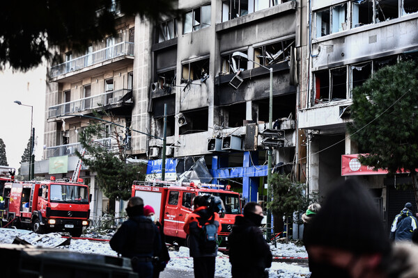Έκρηξη στη λεωφόρου Συγγρού: Εικόνες καταστροφής από την περιοχή -Έσπασαν τζάμια σε απόσταση 200 μέτρων