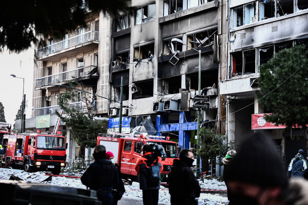 Έκρηξη στη λεωφόρου Συγγρού: Εικόνες καταστροφής από την περιοχή -Έσπασαν τζάμια σε απόσταση 200 μέτρων