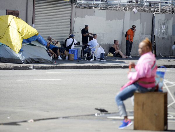 Καλιφόρνια: Επιχείρηση εκκαθάρισης του καταυλισμού αστέγων κοντά στο Super Bowl