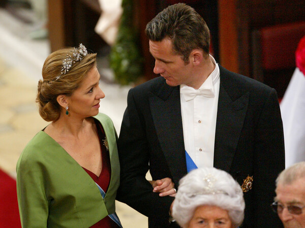 Η πριγκίπισσα Kριστίνα της Ισπανίας χωρίζει τον σύζυγό της - Εθεάθη «χέρι-χέρι» με άλλη γυναίκα