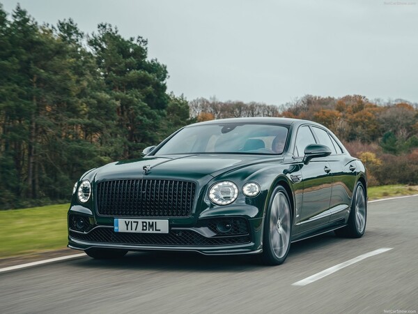 Bentley Flying Spur V8