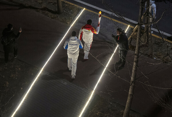 Χειμερινοί Ολυμπιακοί Αγώνες: Ξεκίνησε η Λαμπαδηδρομία στο Πεκίνο