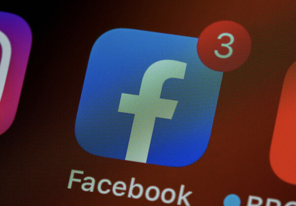 Facebook - Γερμανία: Δικαστική νίκη για πολιτικό που ζητούσε στοιχεία χρηστών για να τους μηνύσει