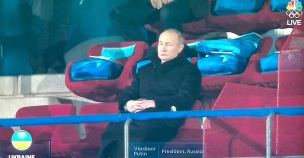 Χειμερινοί Ολυμπιακοί Αγώνες: Ο Πούτιν «κοιμάται» κατά την τελετή έναρξης